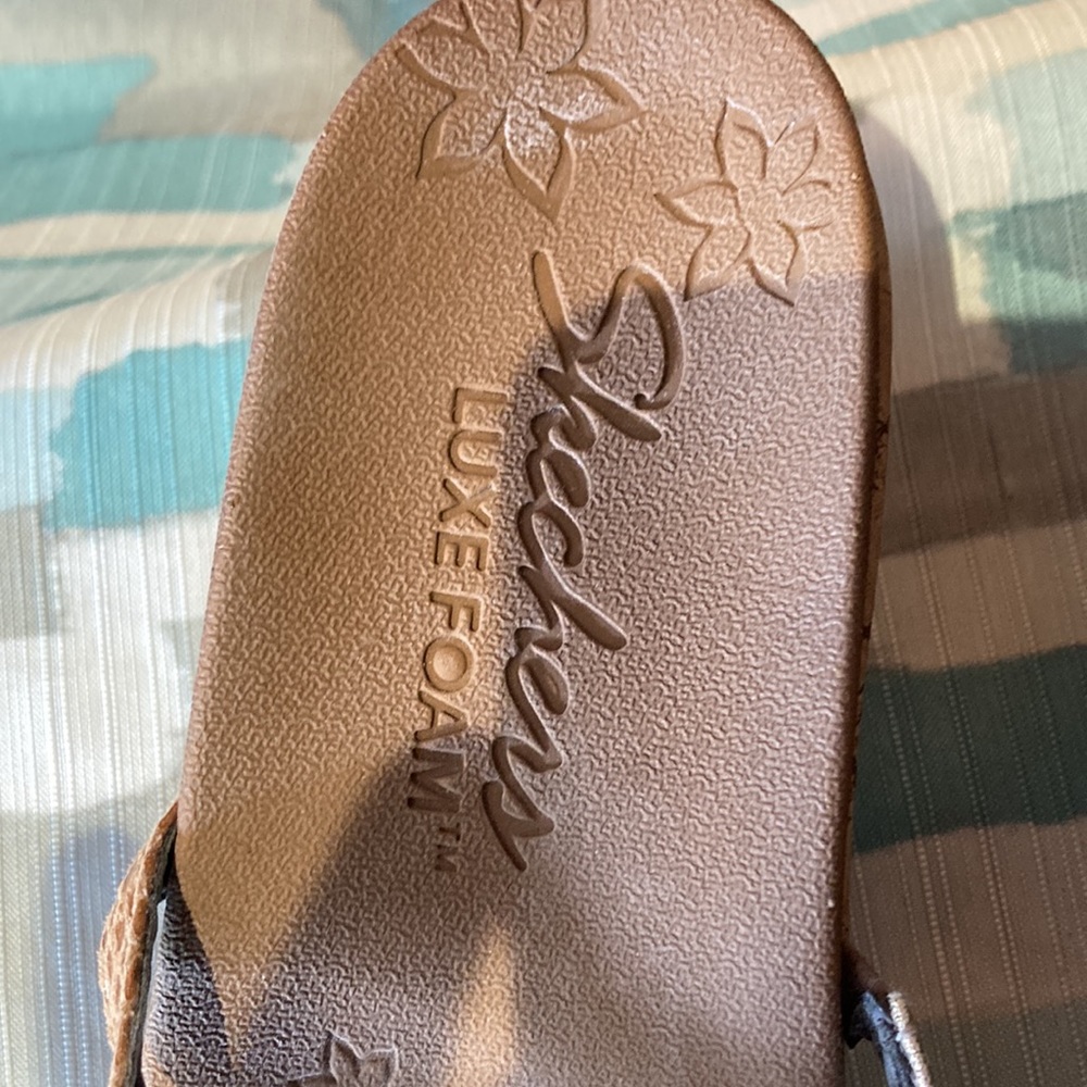 Sketchers - Picture 3 of 5